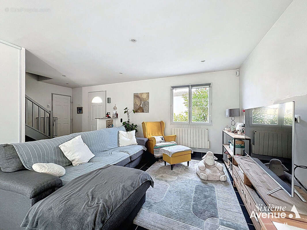 Maison à CHASSE-SUR-RHONE