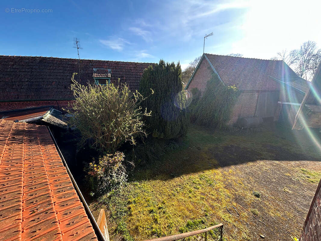 EXCLUSIVITE GERONIMMO Fermette à Saint Léger avec granges - photo 2