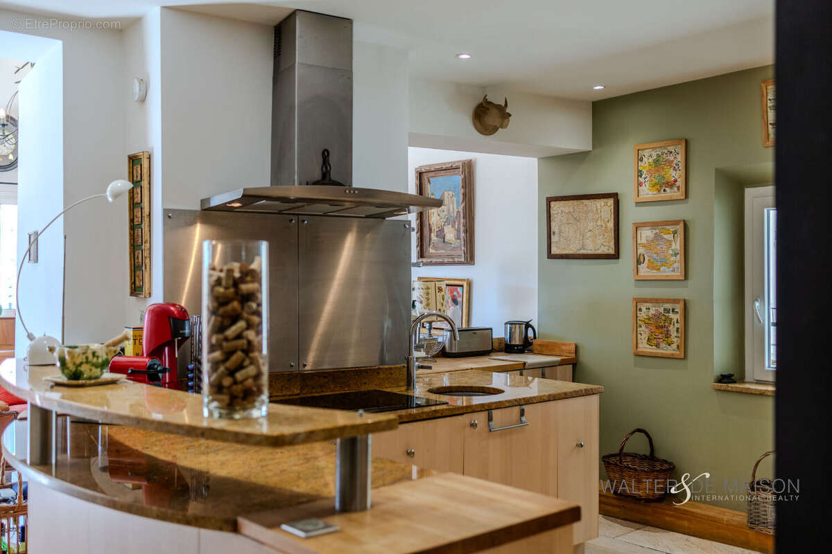 Appartement à LA CADIERE-D&#039;AZUR