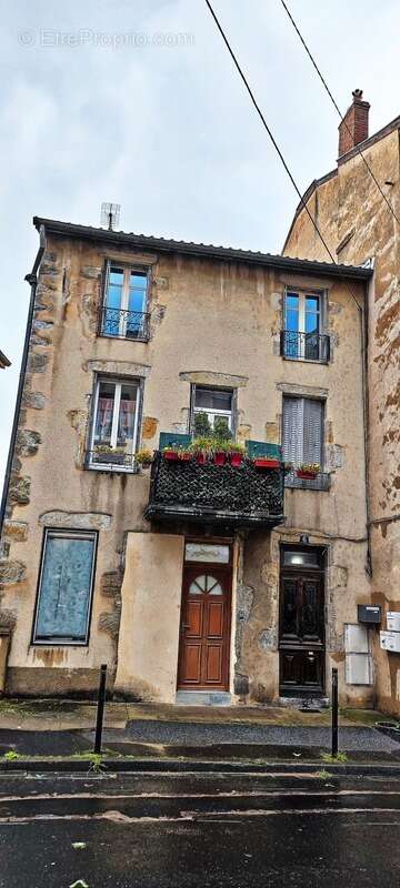 Appartement à THIERS