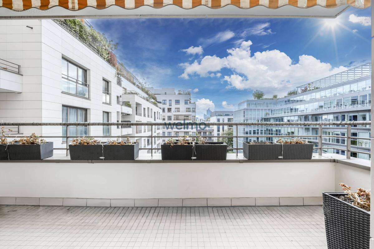 Appartement à LEVALLOIS-PERRET