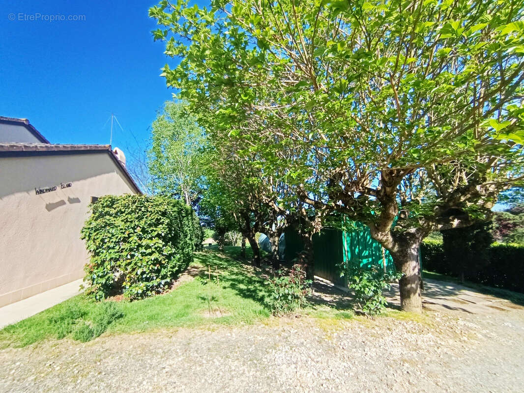 Maison à CONDEZAYGUES