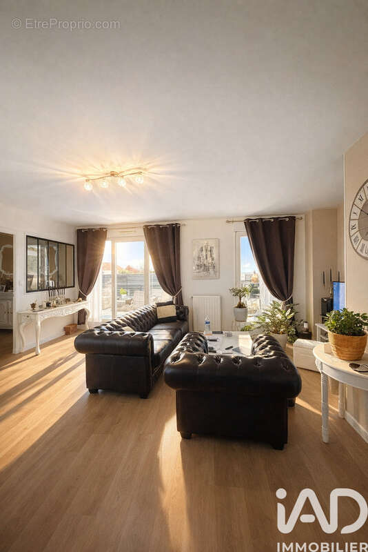 Photo 2 - Appartement à ELANCOURT