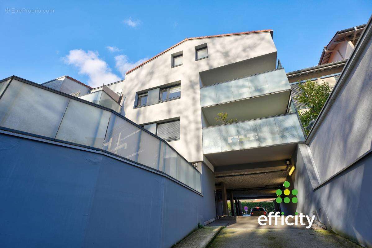 Appartement à OULLINS