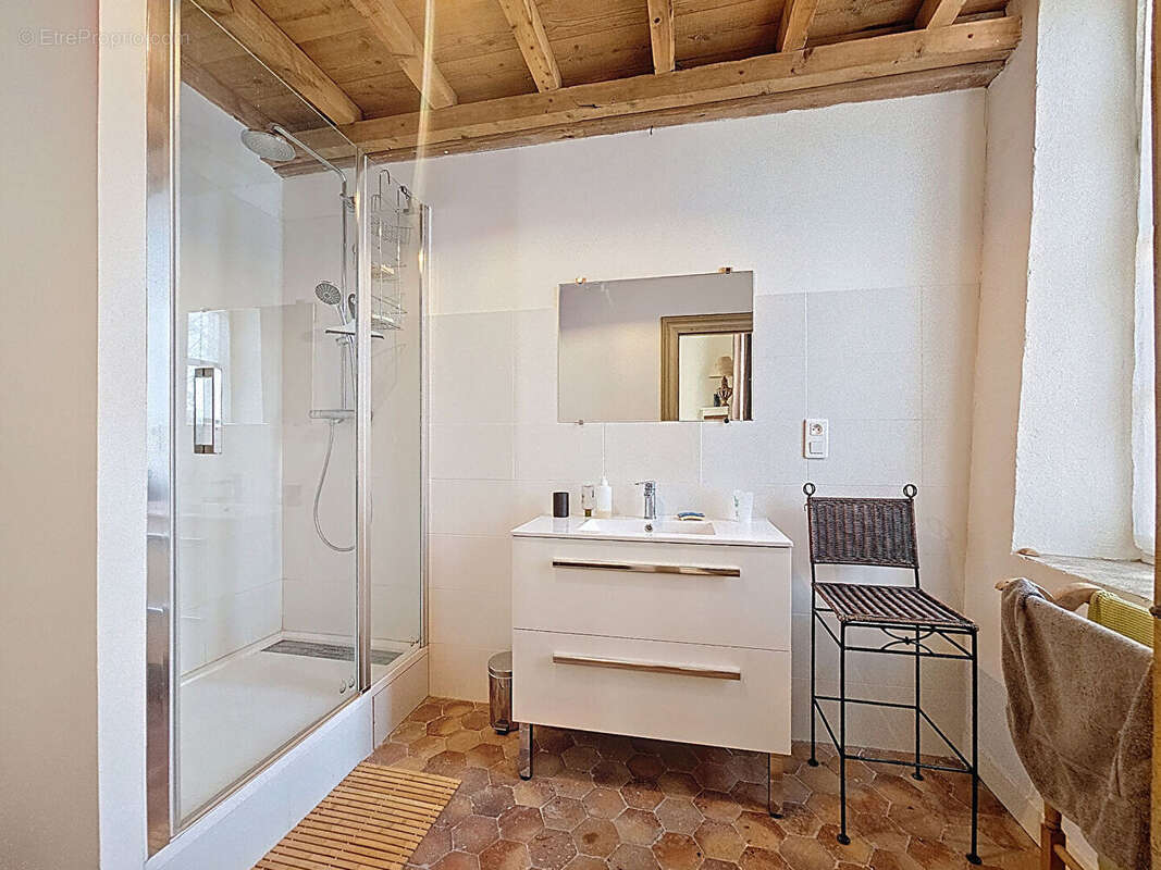 Avignon intra-muros. Maison de ville Avignon 9 pièces 220 m2 - photo 9