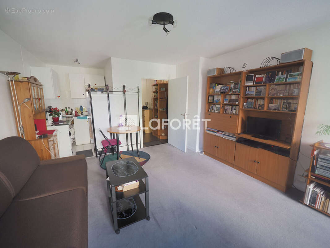 Appartement à PARIS-20E