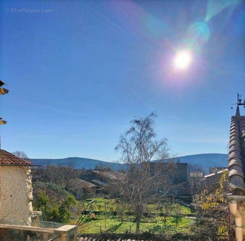 Maison à SAINT-ETIENNE-LES-ORGUES