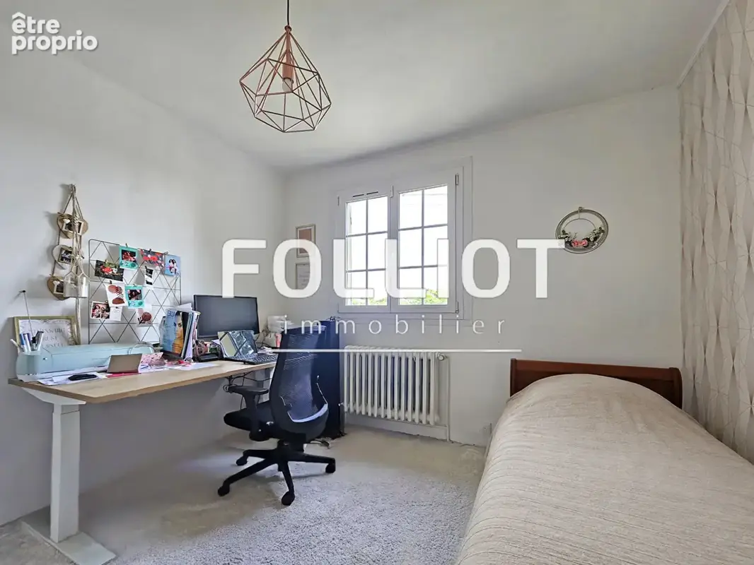 Maison 8 pièces 5 chambres à vendre à Cresserons - 150 m² sur un terrain de 1100 m² - photo 11