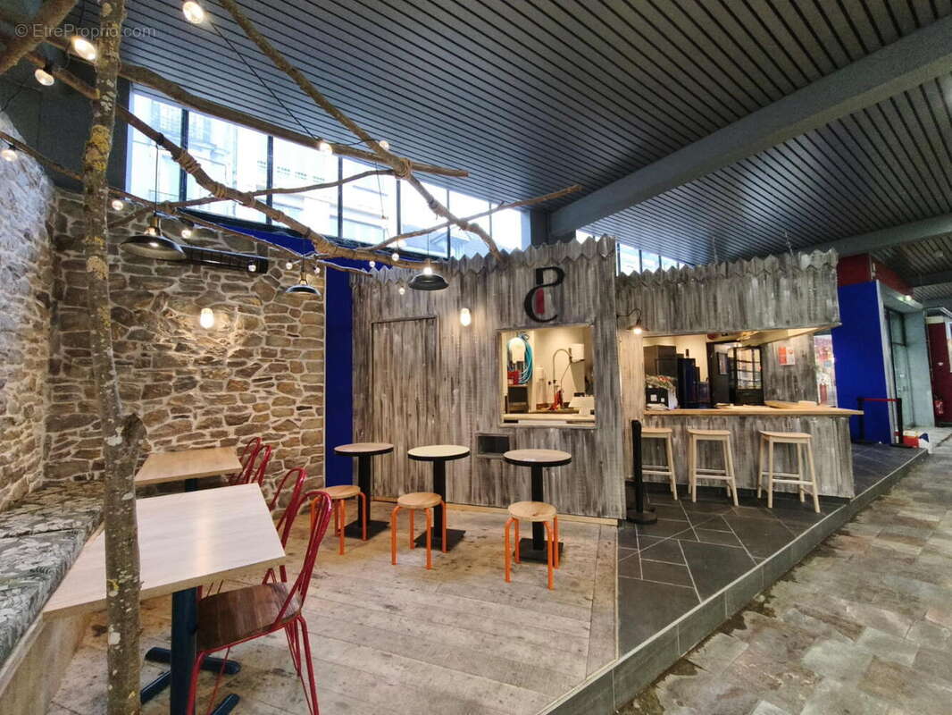 Photo 3 - Commerce à TROYES