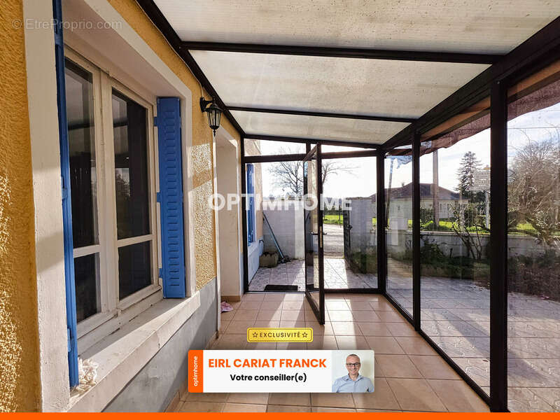 Maison à SAINT-ETIENNE-DE-FURSAC