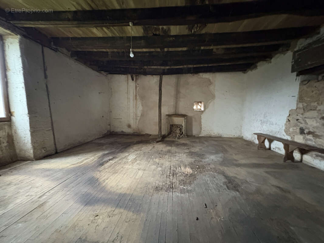 Maison à SAINT-MARCORY