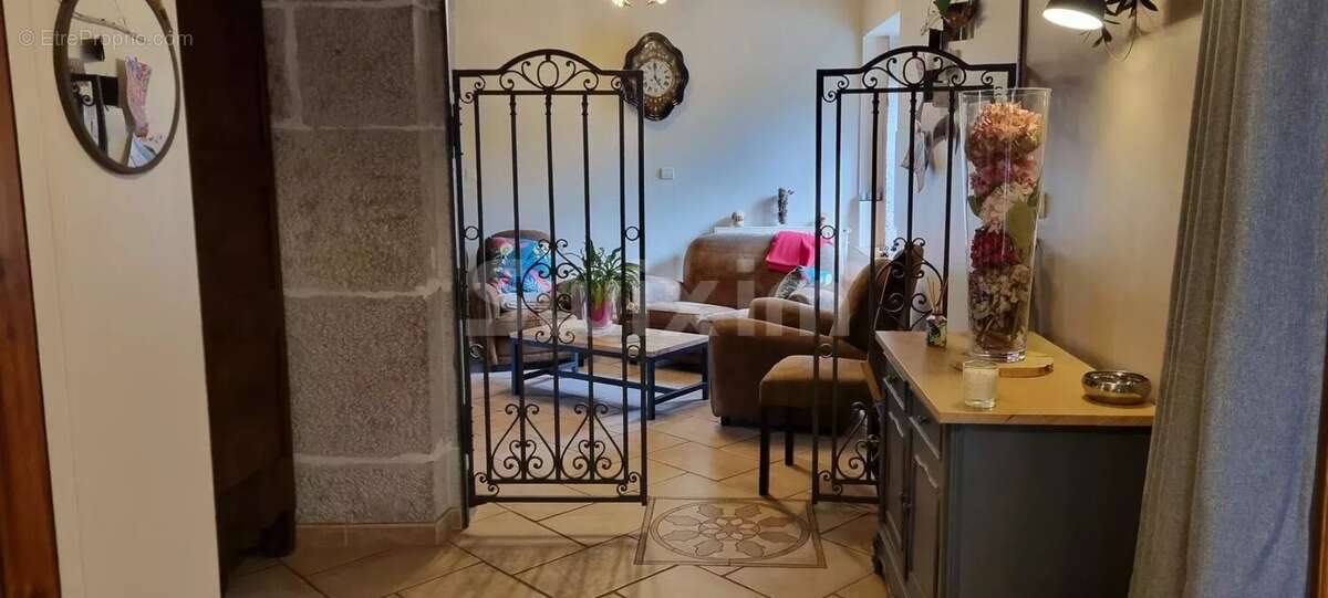 Maison à LONS-LE-SAUNIER