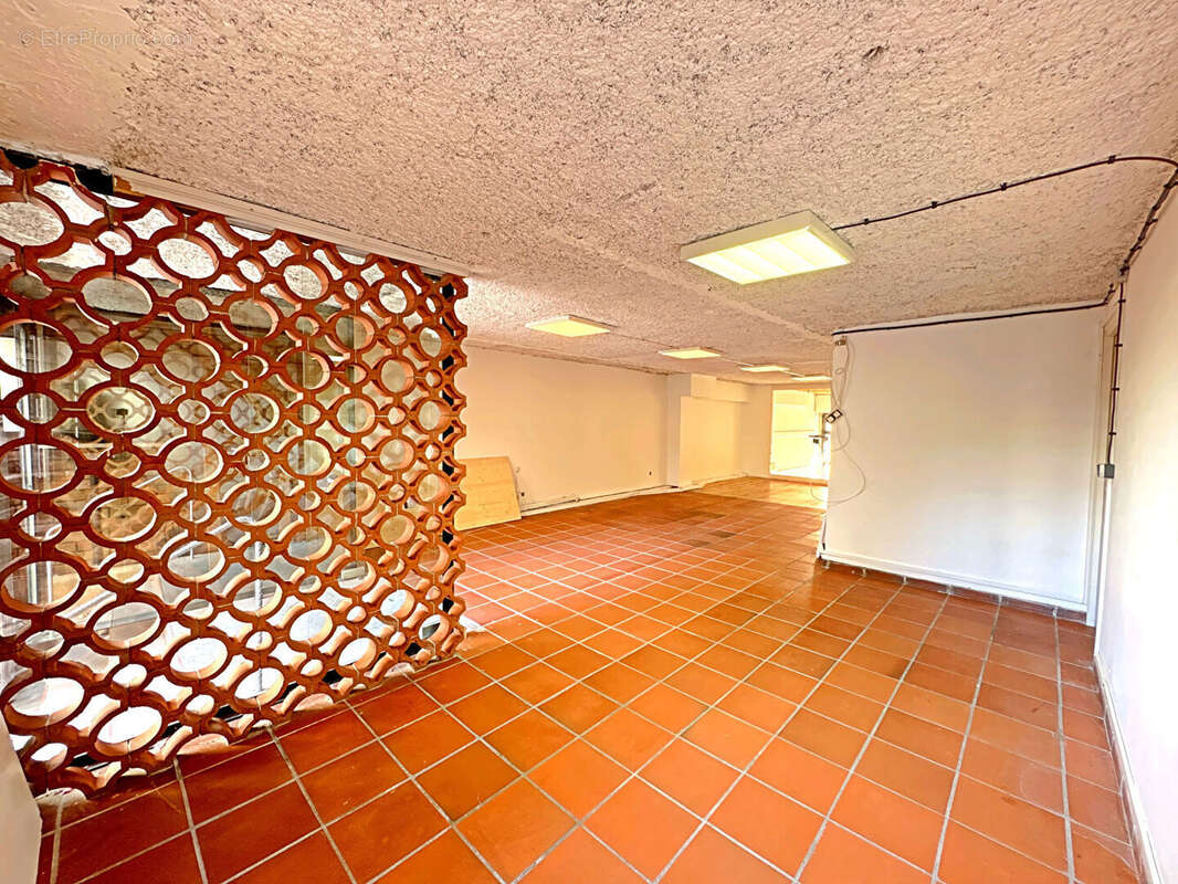 Toulouse - saint-georges  murs commerciaux  de 165.72 m2 - photo 4