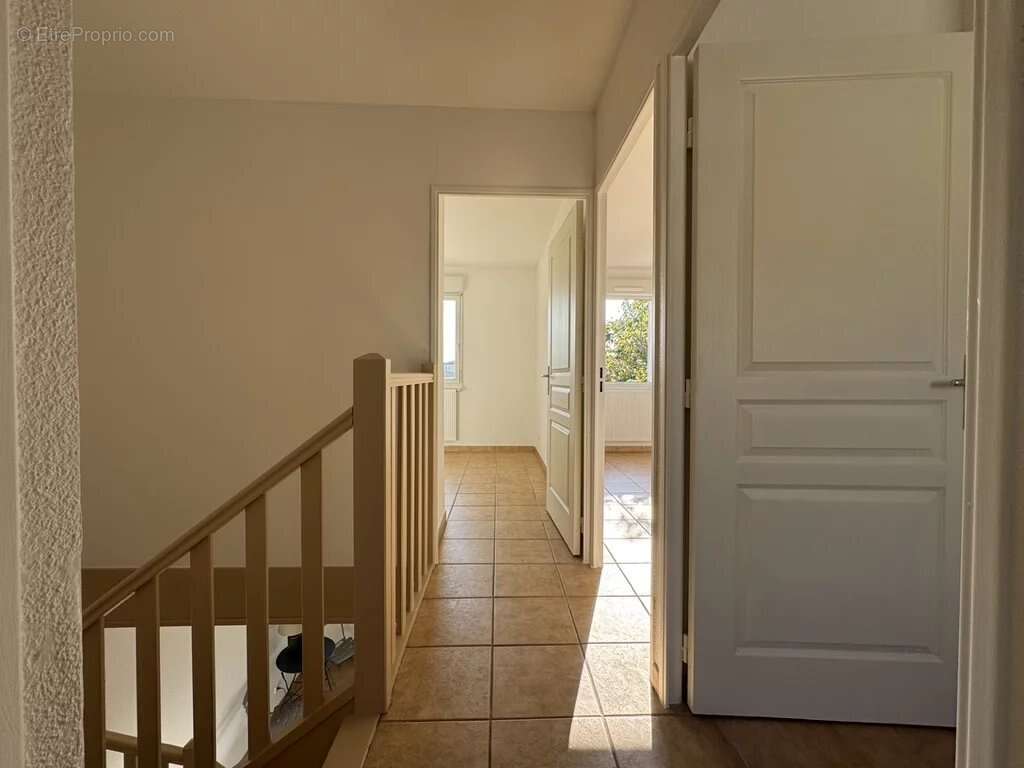 Maison à BOUILLARGUES