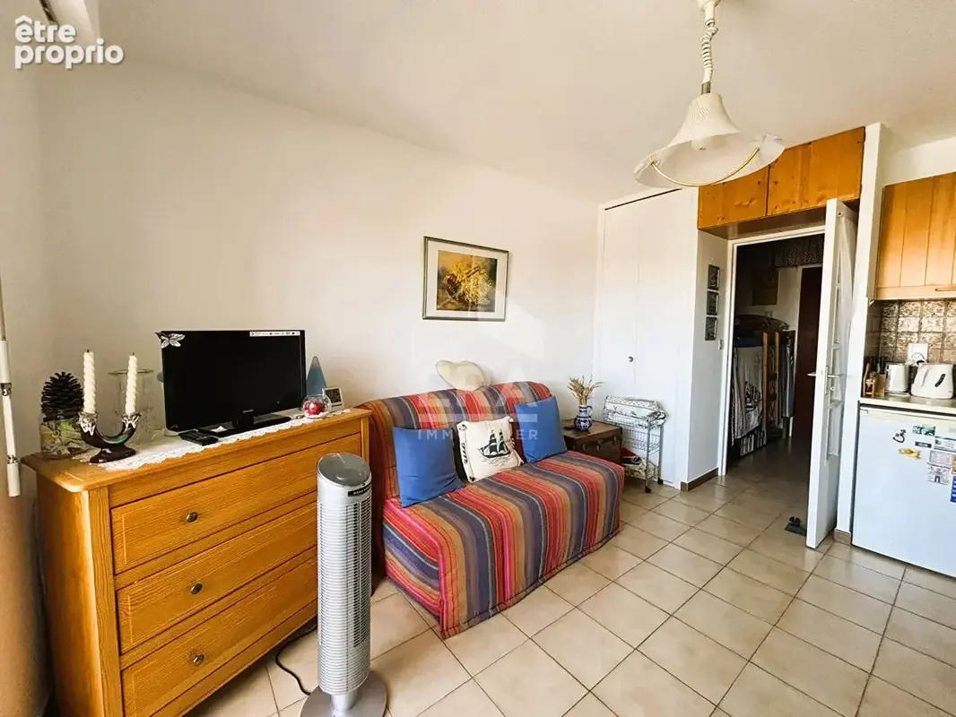 Sainte maxime centre studio cabine  20 m2 et parking - photo 6