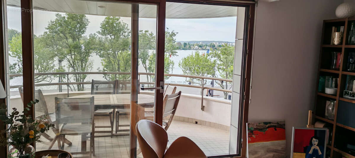 Appartement à ENGHIEN-LES-BAINS