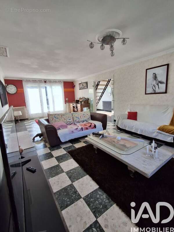 Photo 2 - Maison à MARGNY-LES-COMPIEGNE