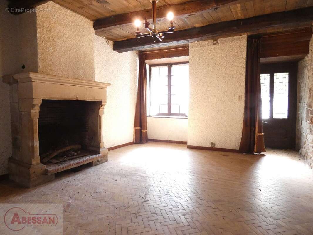 Maison à SALLES