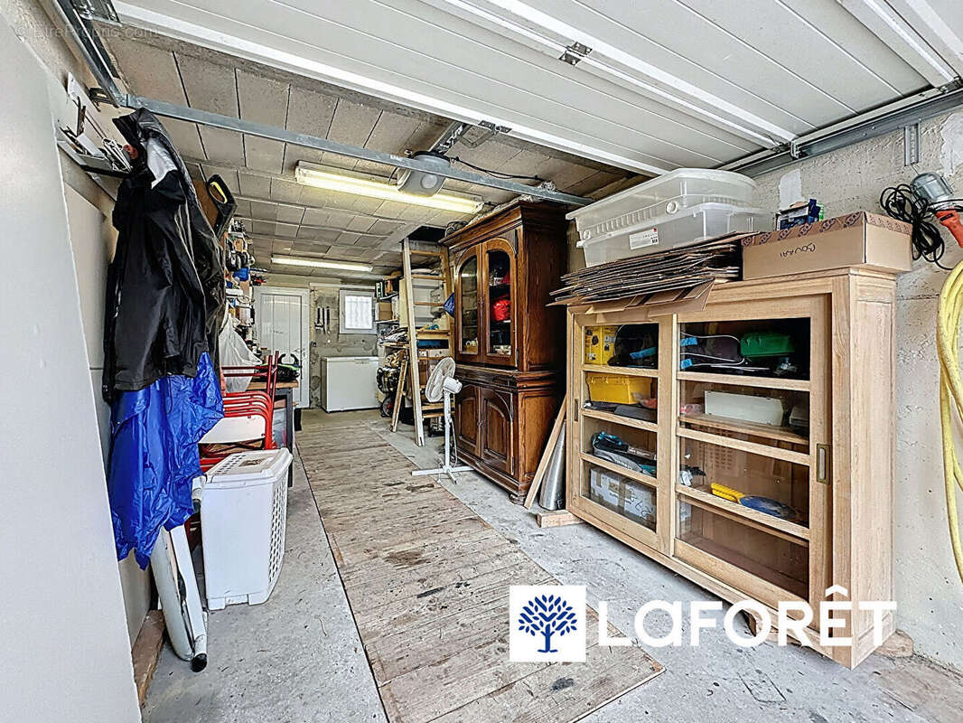 Maison à CHAUCONIN-NEUFMONTIERS