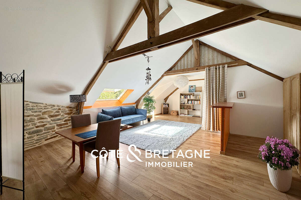 Maison à MALESTROIT