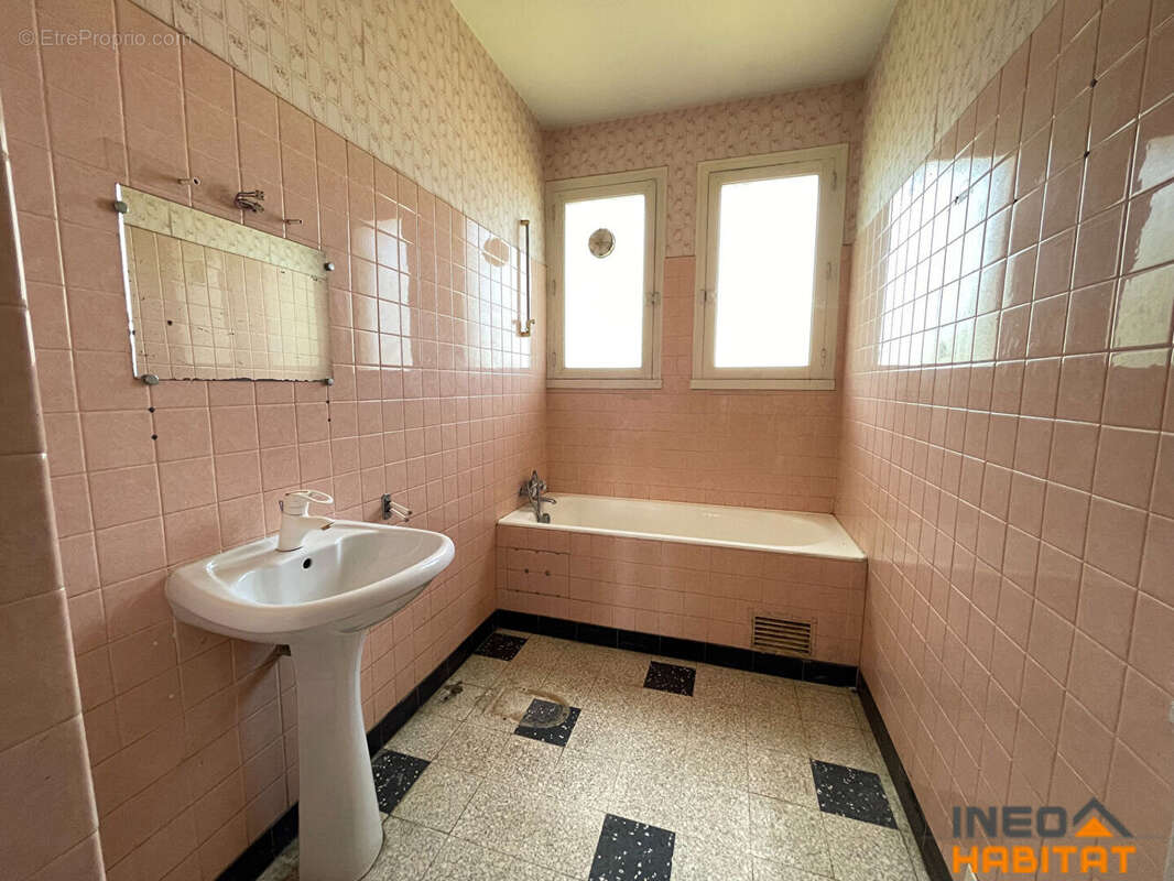 Maison à LA MEZIERE