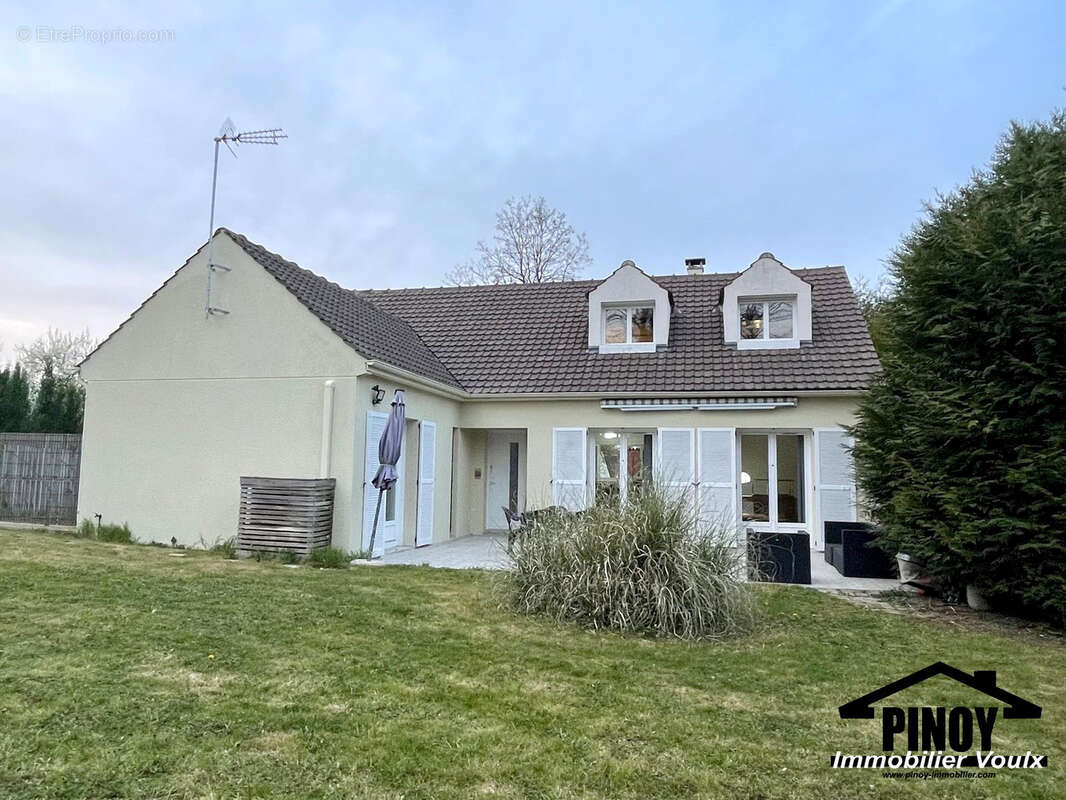 Maison à VOULX