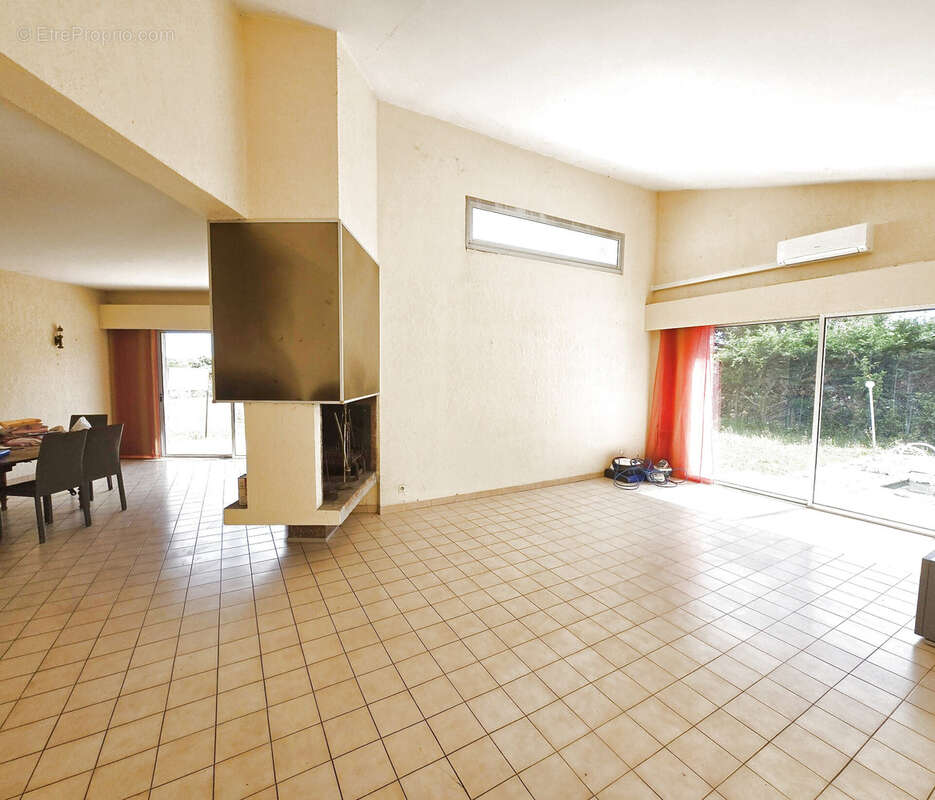 A vendre Villa d'architecte 5 chambres piscine - photo 10