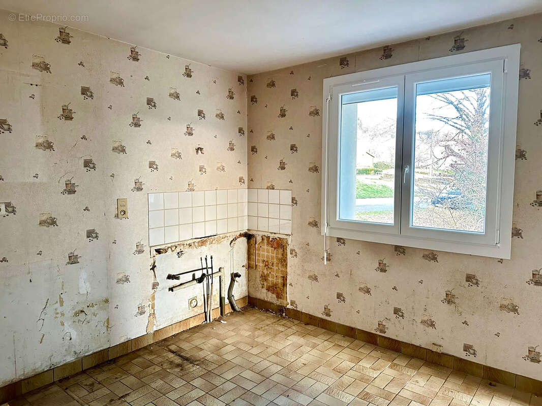 Maison à VELLEROT-LES-BELVOIR