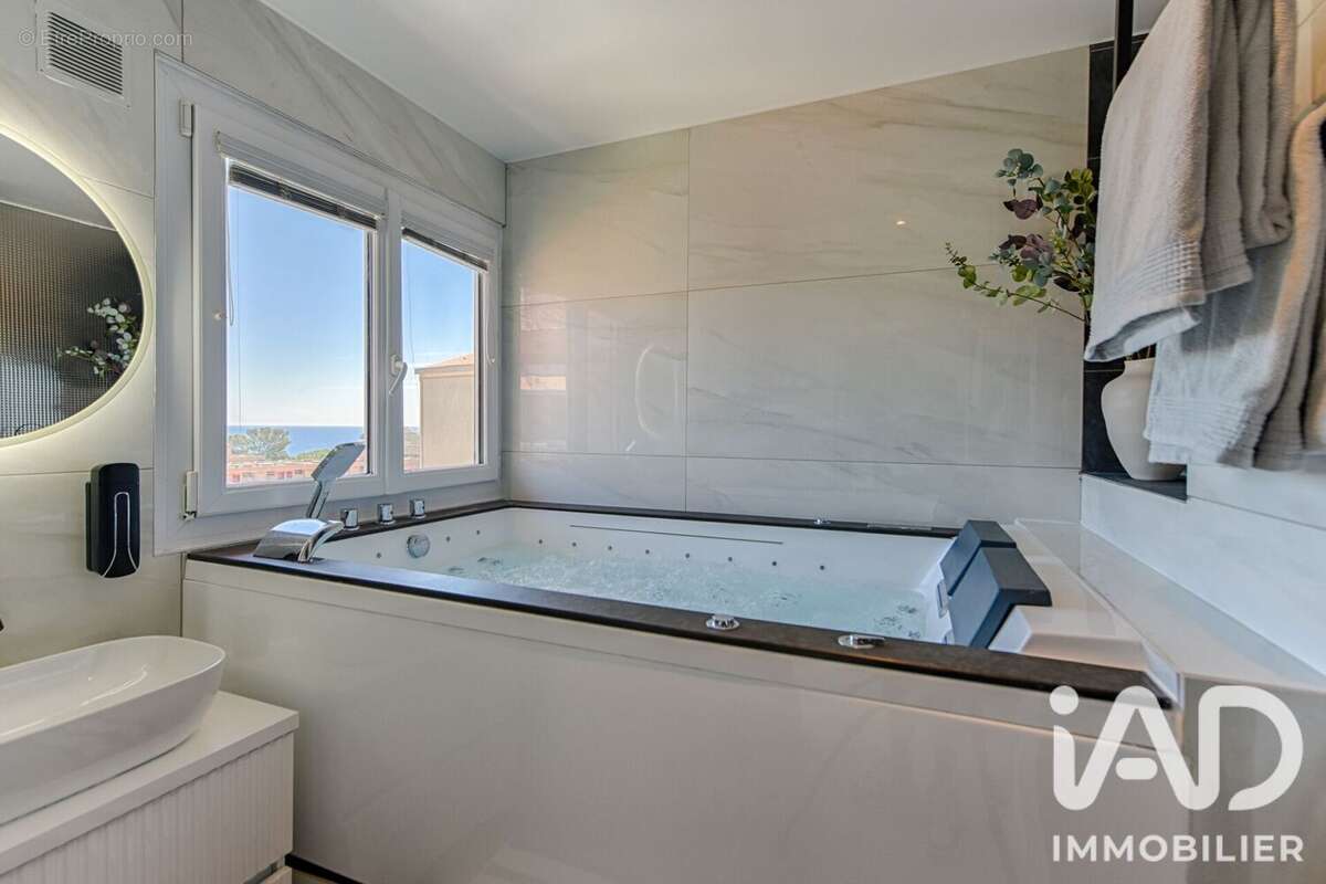 Appartement 26 m² à Frejus  - photo 4