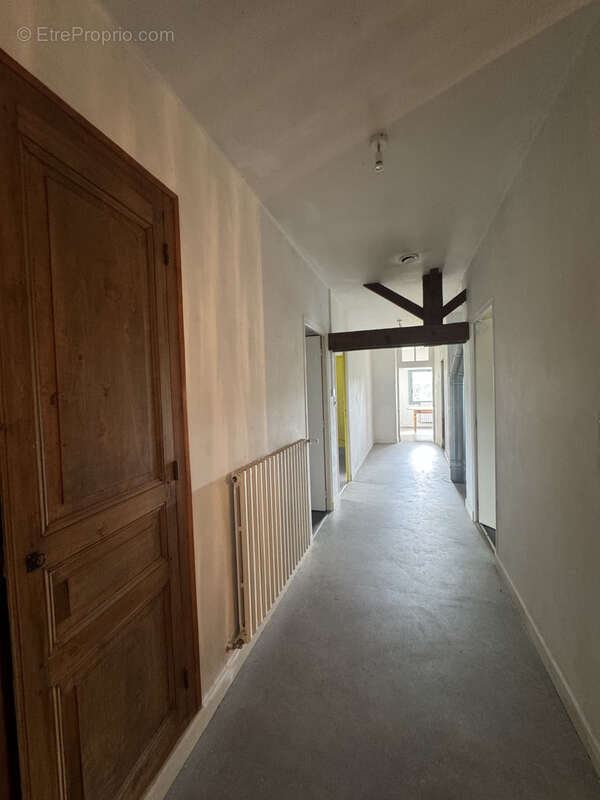 Propriété de 242m2 à Saint-Junien et 14 hectares - photo 11