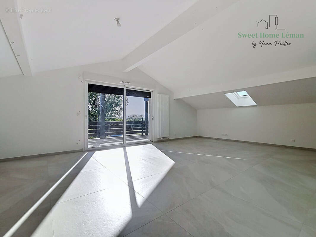 Appartement à BRENTHONNE