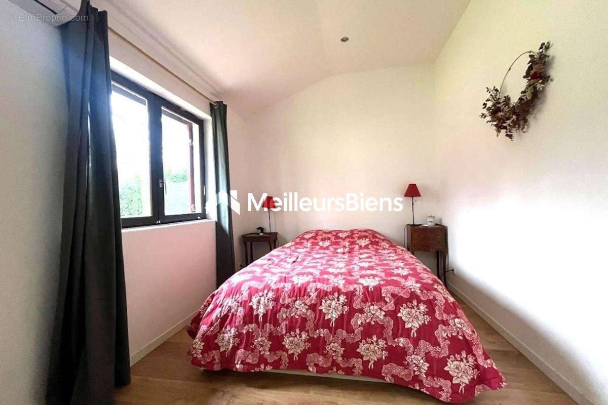 Maison à CASTRES-GIRONDE