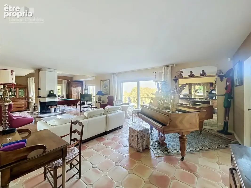 EVIAN-LES-BAINS – Propriété avec vue sur le lac - photo 3