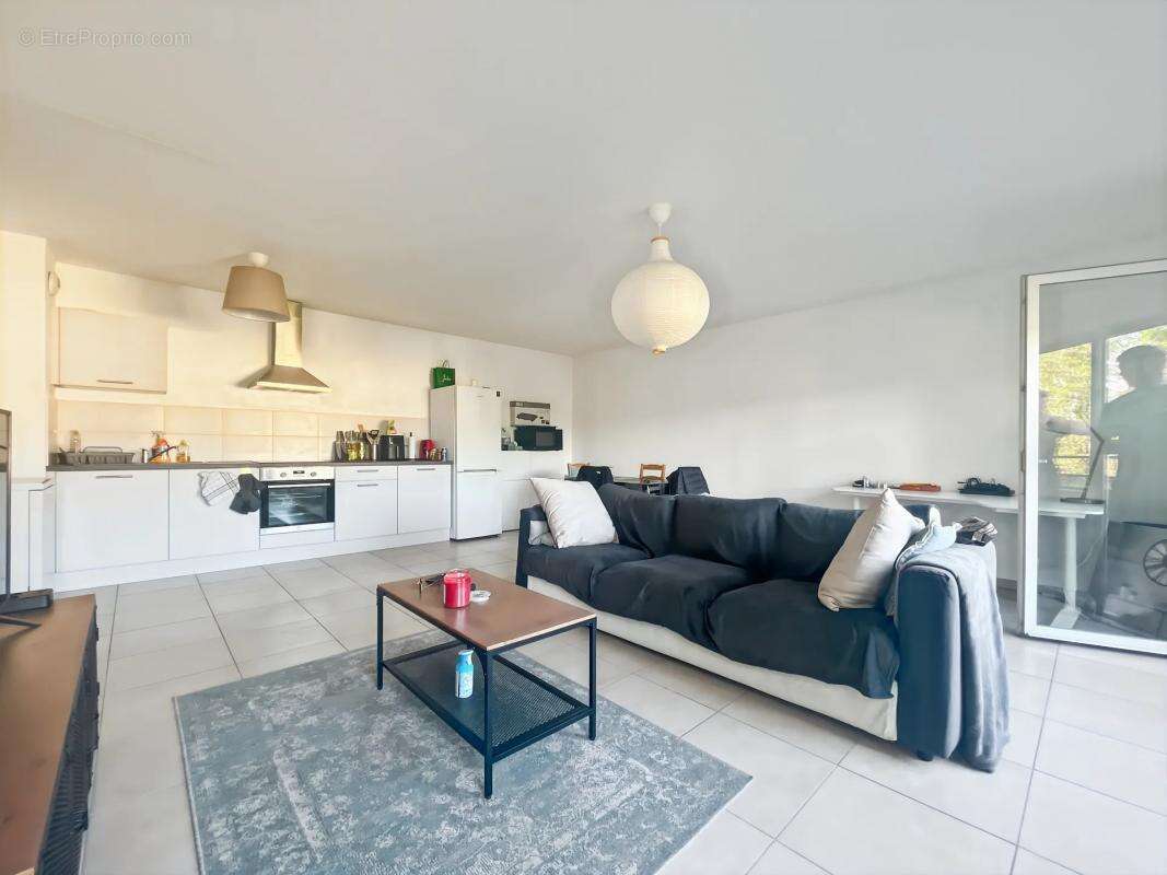 Appartement à PREVESSIN-MOENS