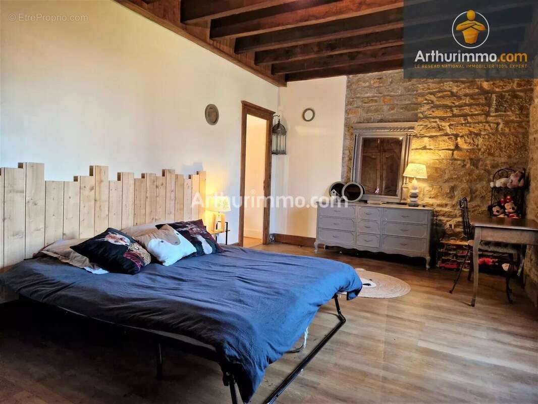 Maison à LONS-LE-SAUNIER