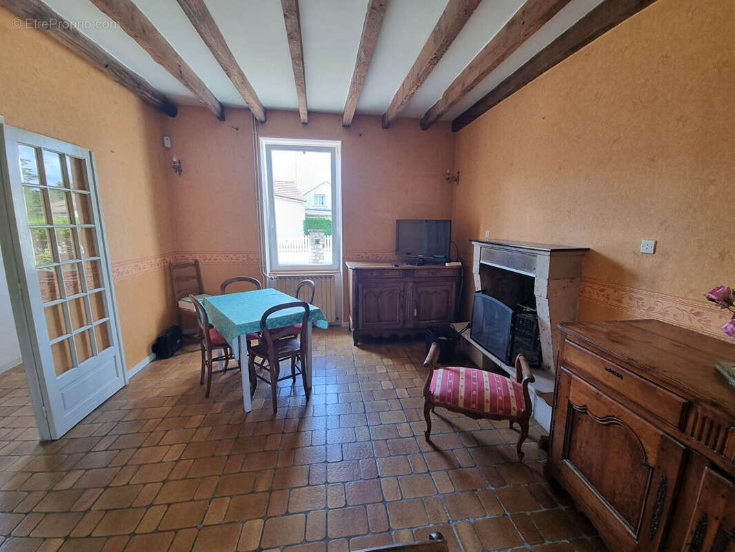 Maison à GARCHIZY