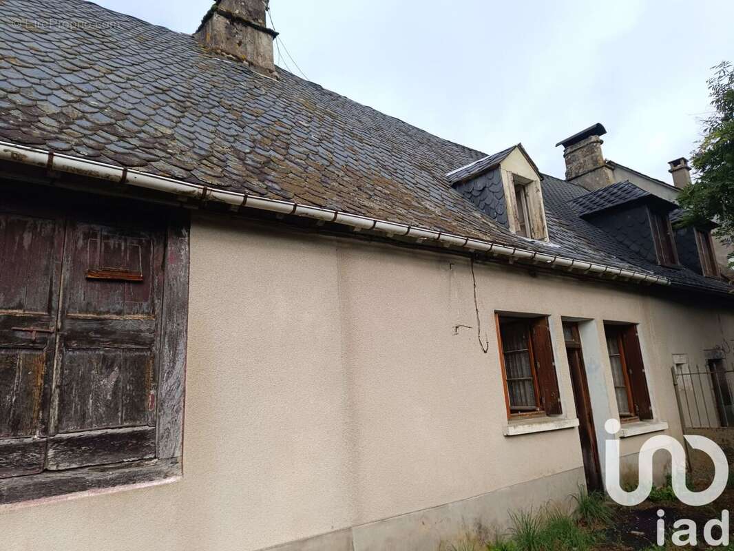 Photo 2 - Maison à SAINT-MARTIN-VALMEROUX
