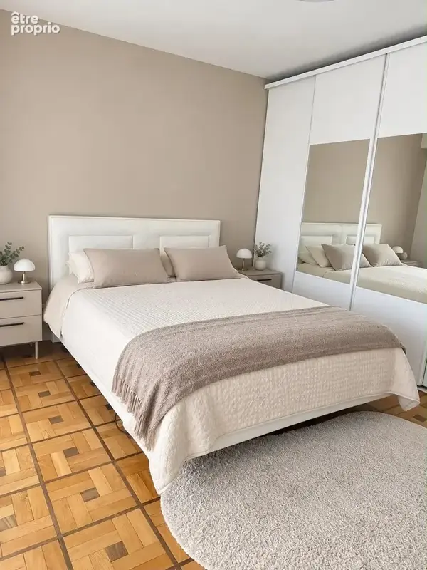  EN EXCLUSIVITÉ   Très bel appartement 5 pièces de 120 m² en dernier étage, lumineux et doté de beaux volumes !  - photo 6