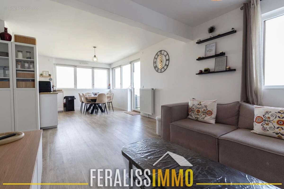 Superbe appartement récent de 76,56 m2 avec balcon et double - photo 3