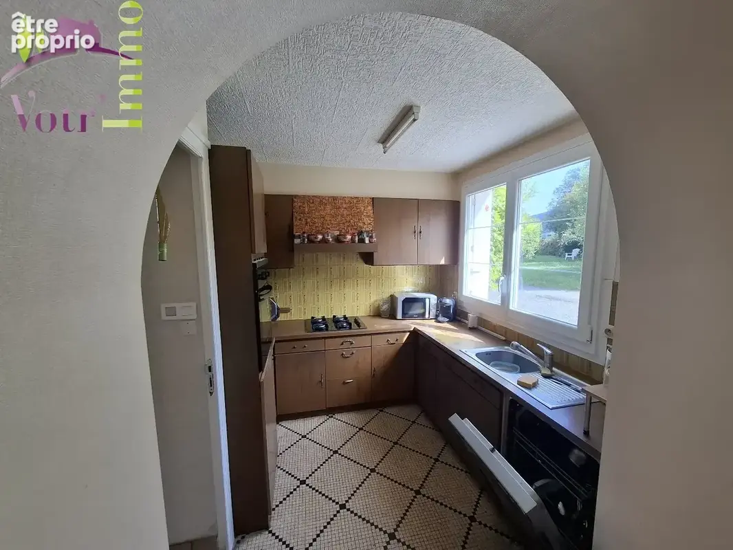 Maison dans village - photo 7