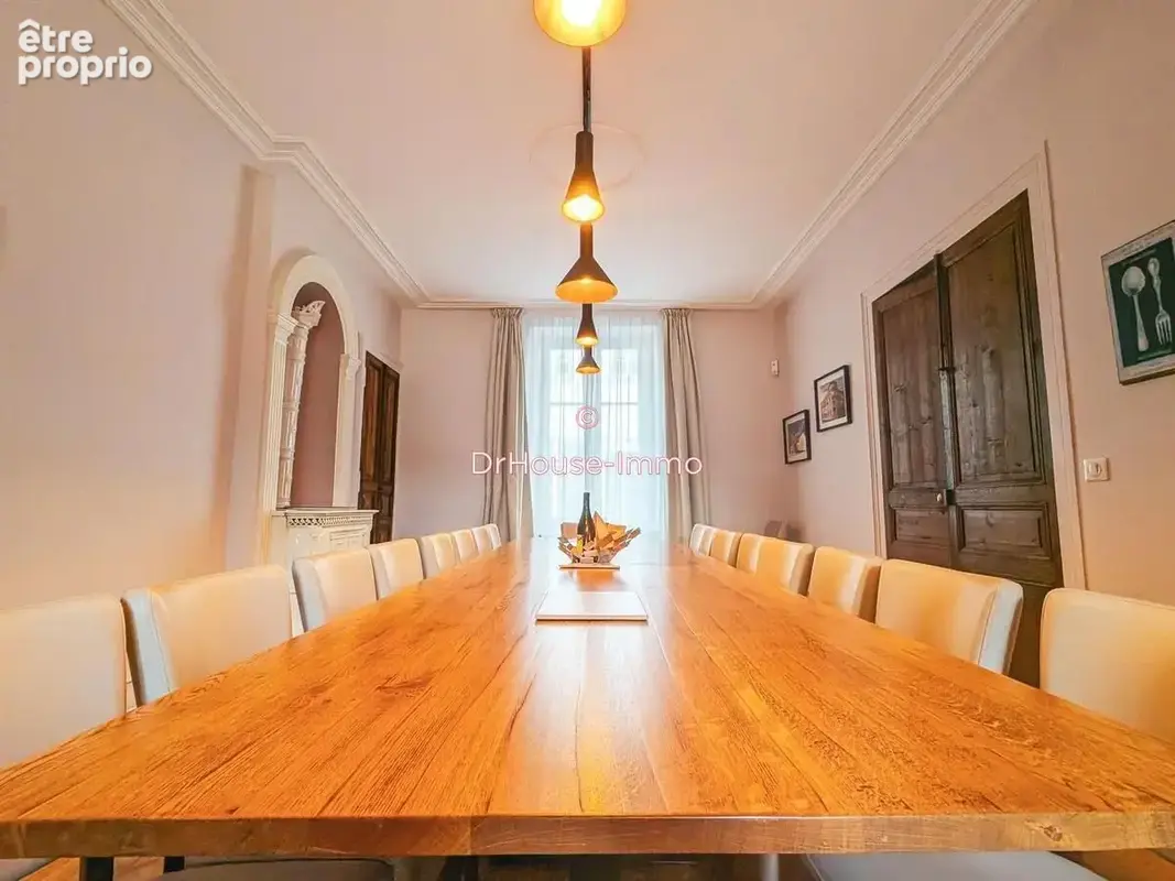 Maison 10 pièces 265 m² à vendre à Chateauroux (36000) - photo 11