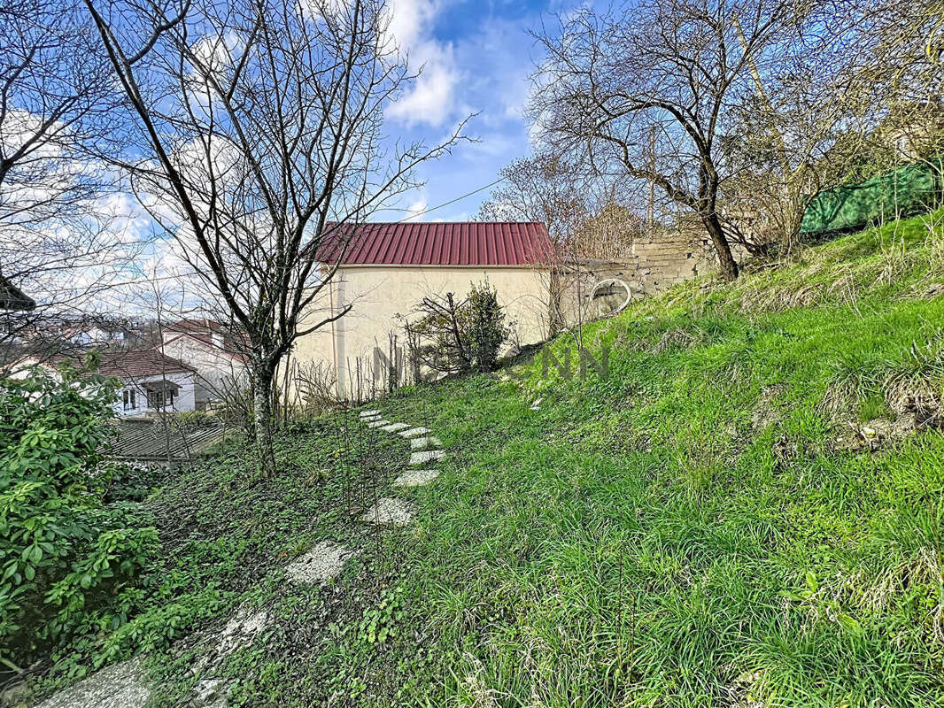 Appartement à VILLENEUVE-SAINT-GEORGES