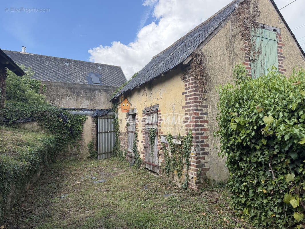 Maison à BESSE-SUR-BRAYE