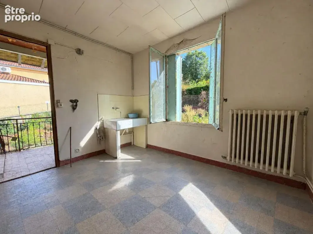 Maison à rénover avec vue exceptionnelle et terrain - photo 9
