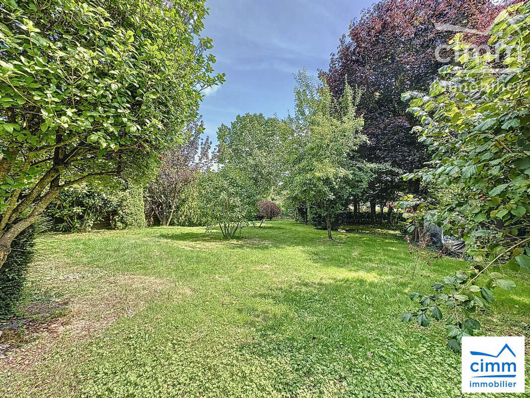 Maison à NOYAL-CHATILLON-SUR-SEICHE