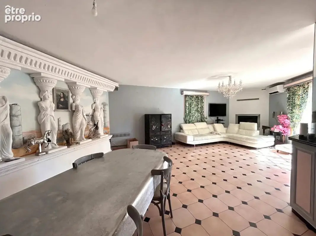 RARE - Presqu'île de Giens (La Polynésie) - Propriété de 230 m² avec piscine et aperçu mer - photo 6