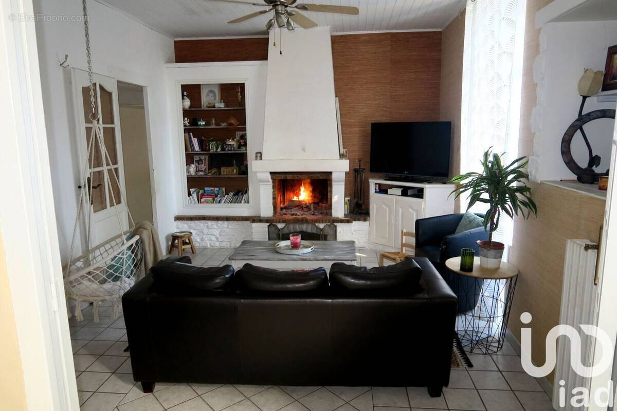 Photo 1 - Maison à JOUHET