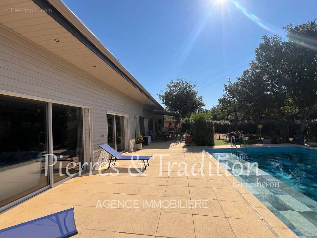 St Saturnin les Apt, Belle maison ossature bois avec piscine - photo 10