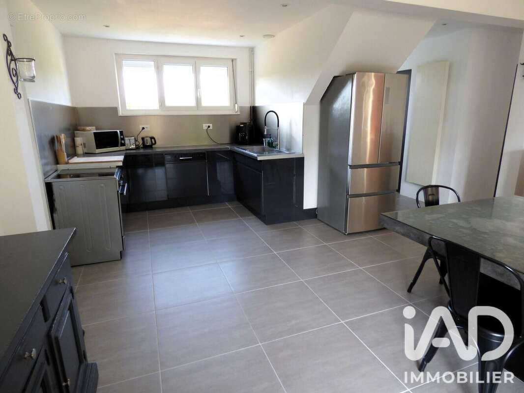 Maison 99 m² à Motteville  - photo 3