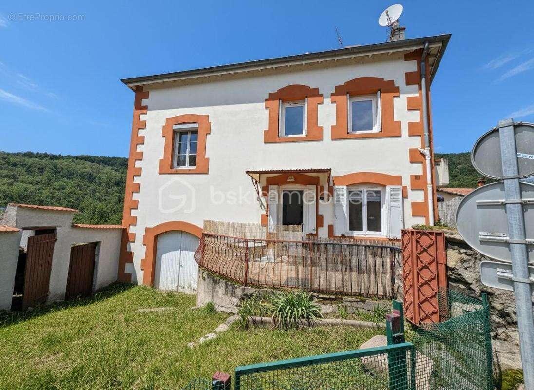 Maison à SAINT-PAUL-EN-CORNILLON